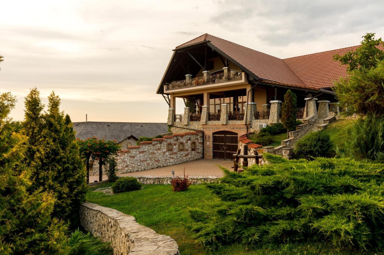 Chateau Vartely Orhei Eksteriør bilde